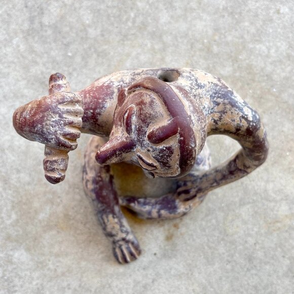 Pre-Columbian Style Seated Figurine - Picture 9 of 14